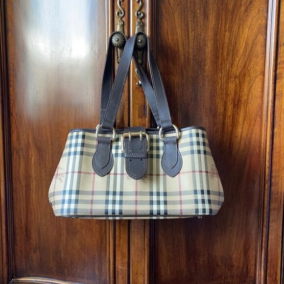 Burberry Authentic  Purse - Picture 1 of 11